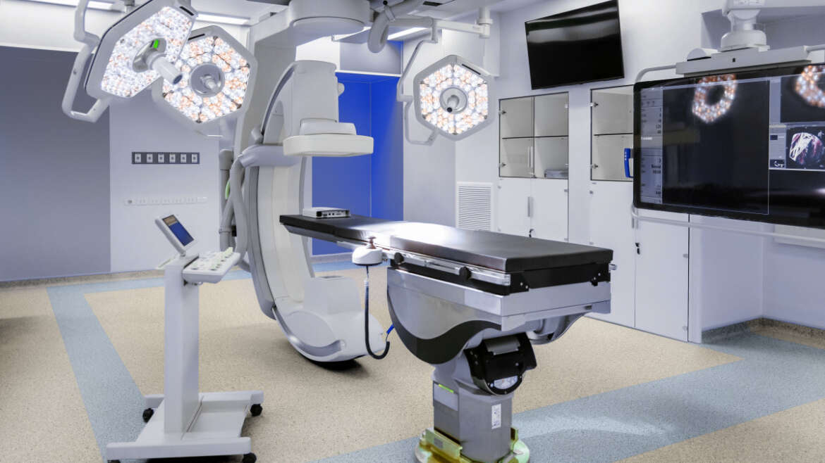 Top 3 hospitales privados de América Latina en 2026 comparten un detalle clave: pisos Tarkett para salud hospitalaria
